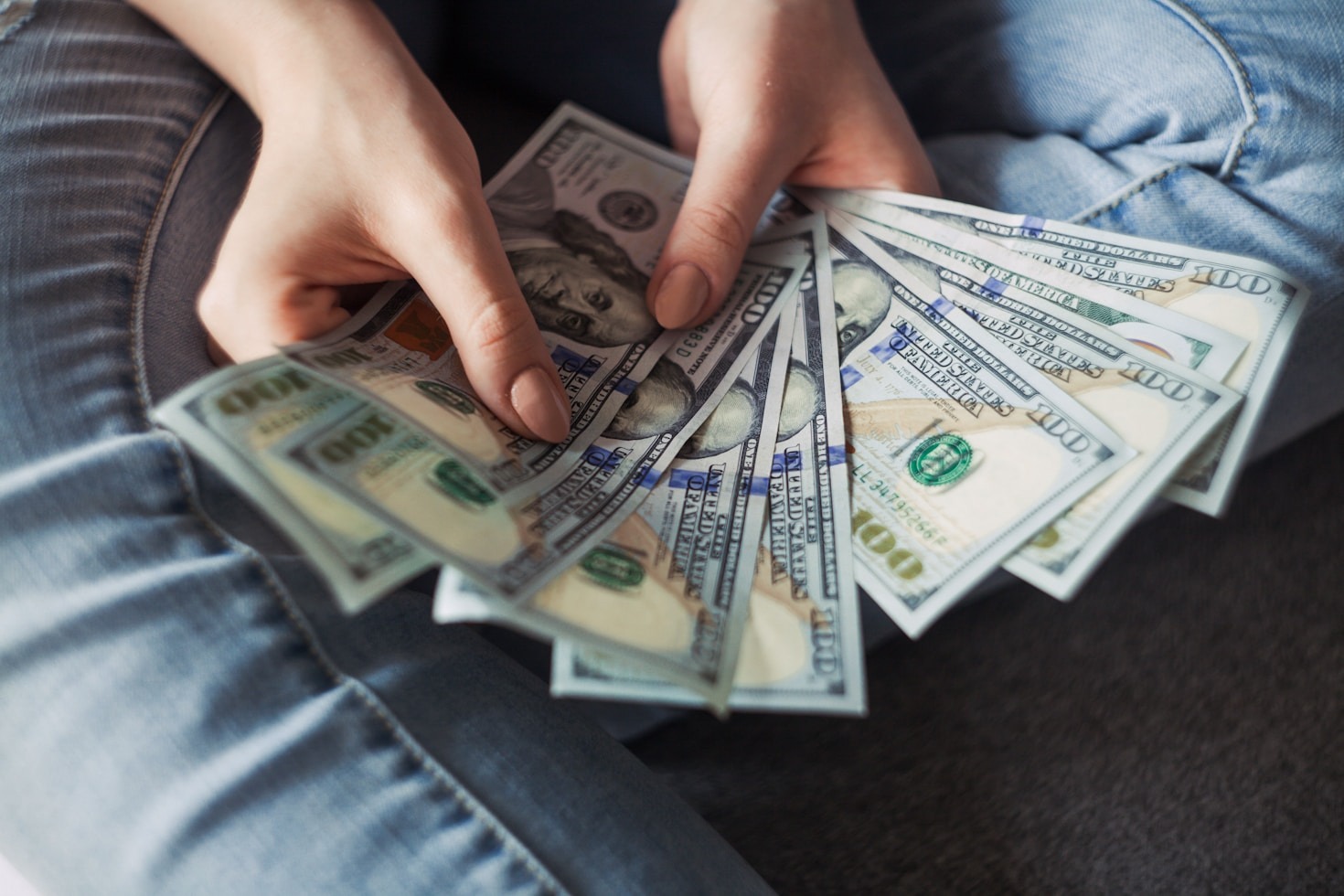 Entenda a Psicologia por Trás das Decisões Financeiras